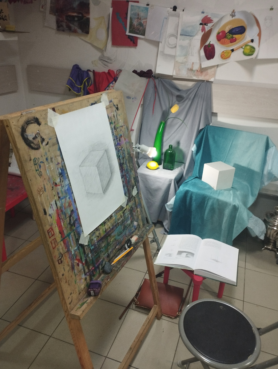 А чтобы разбавить поток текста, покажу наши труды по рисунку)