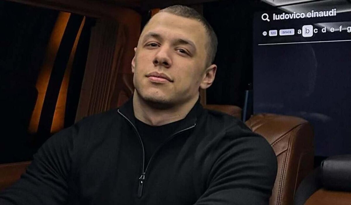     23-летний рэпер Макан может попасть в элитный полк, где служит актер Глеб Калюжный