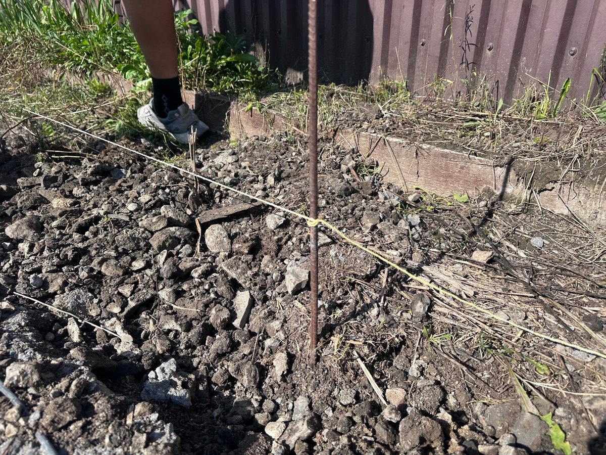 Вот та "грядка" из деревяшек