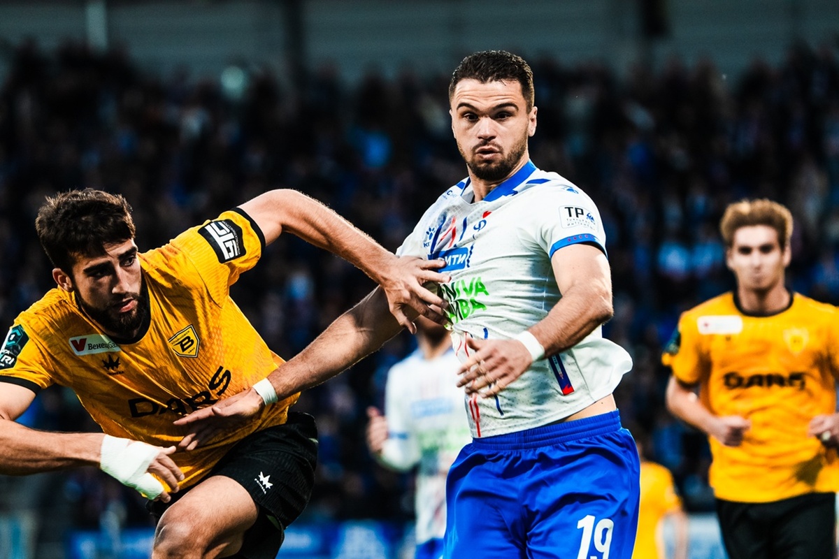 Фото пресс-служба "Факела" (Воронеж). Момент игры 4.10.25 с ульяновской "Волгой"