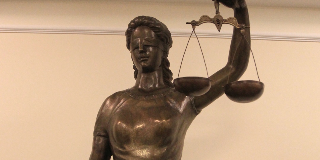 Омичка в суде отстояла право задавать чиновникам "неудобные" вопросы в Сети