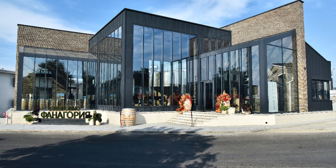 В России откопали античную винодельню и снова запустили ее! Теперь у нас будет реальное древнегреческое вино