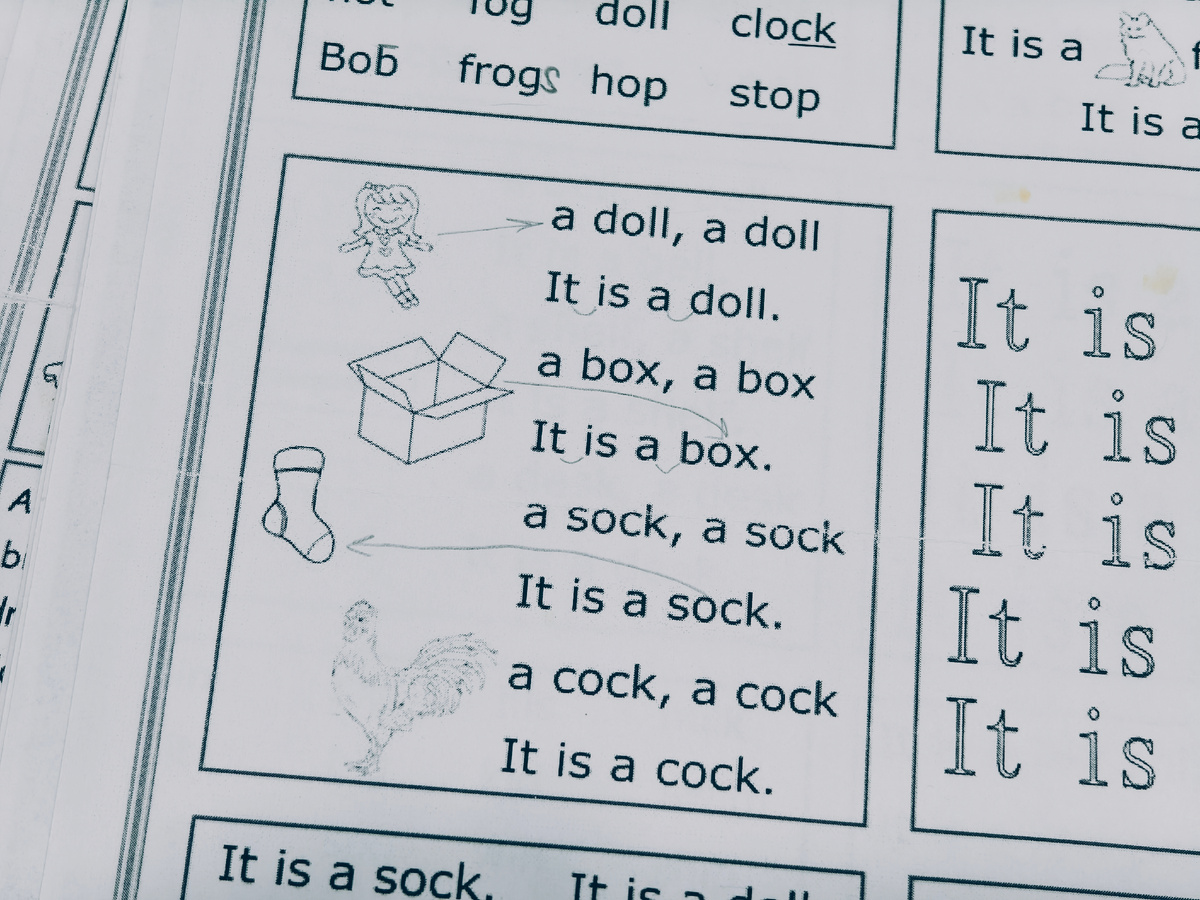 Простые фразы и предложения в первых уроках