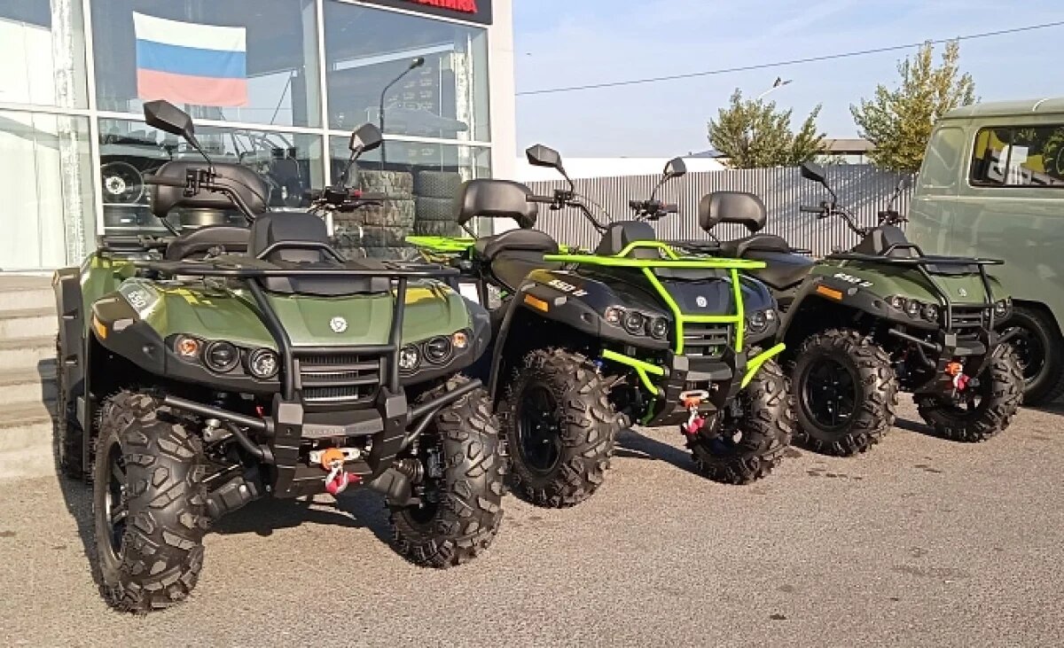    Квадроциклы и УАЗы отправили из Волгоградской области в зону СВО