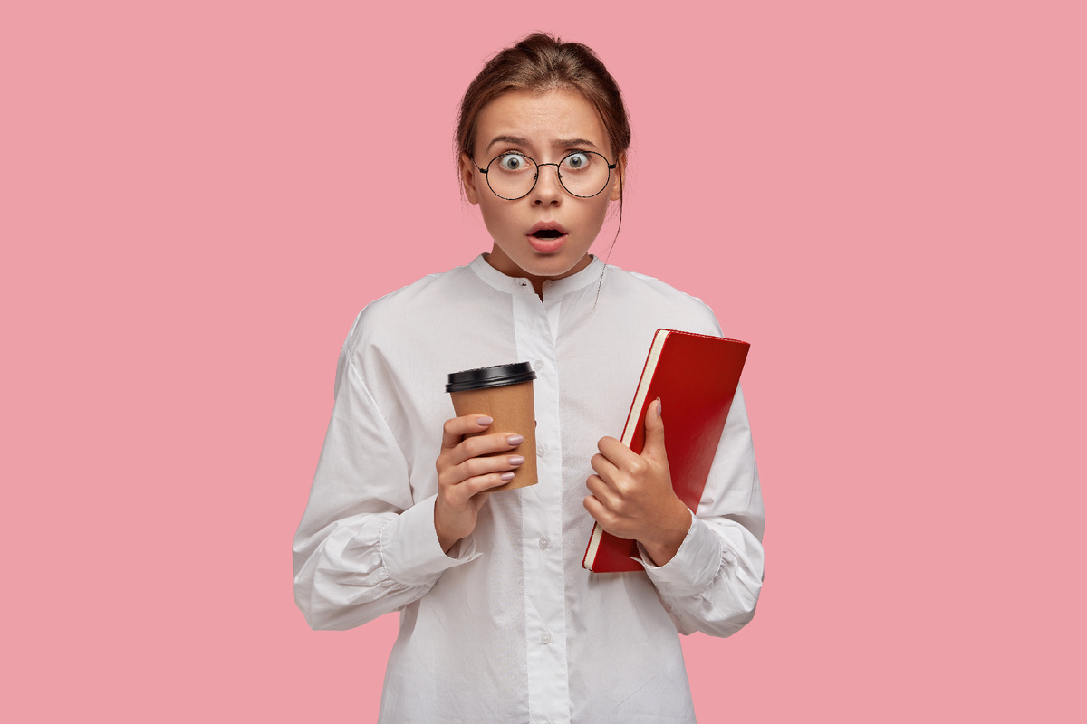 СМИ против здравого смысла: как создаются паникёрские заголовки о медицине. Клинический психолог Станислав Самбурский о том, как СМИ манипулируют нами через заголовки о лекарствах: научное объяснение. Фото https://ru.freepik.com/