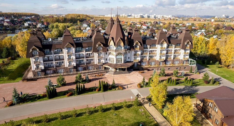    Парк-отель «Орловский»