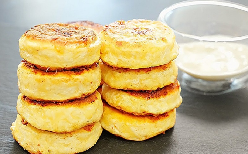 Сырники по-новому: солёный завтрак с сыром, который удивит всех
