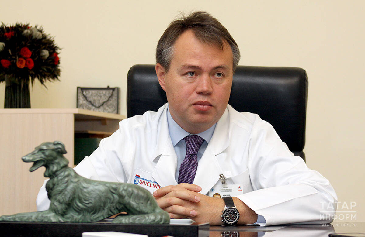 Новый шеф здравоохранения республики Альмир Абашев – заслуженный врач РТ, кандидат медицинских наукФото: © «Татар-информ»