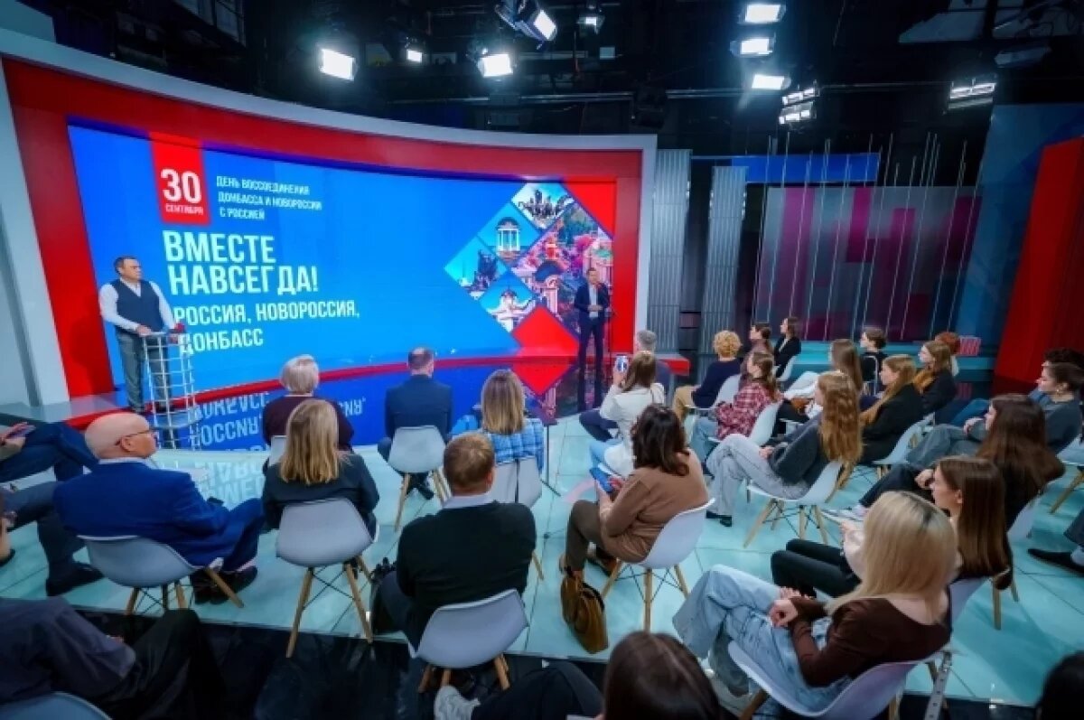    На презентации фильма «Югра – Макеевка: строительство новой жизни».