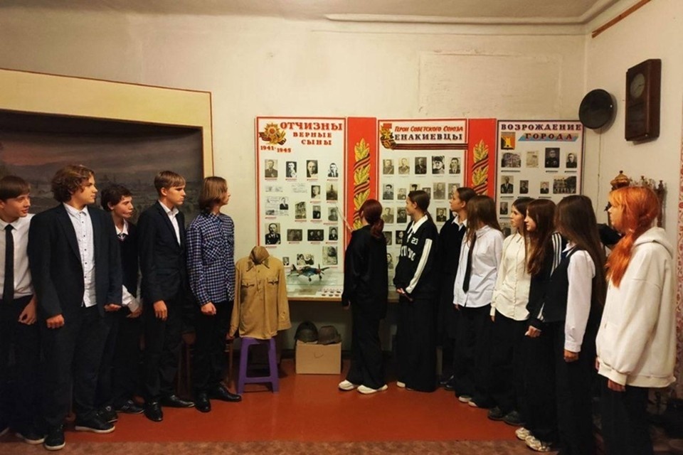    В школах ДНР стартовал большой проект «Школьный музей». Фото: ТГ/Трофимов