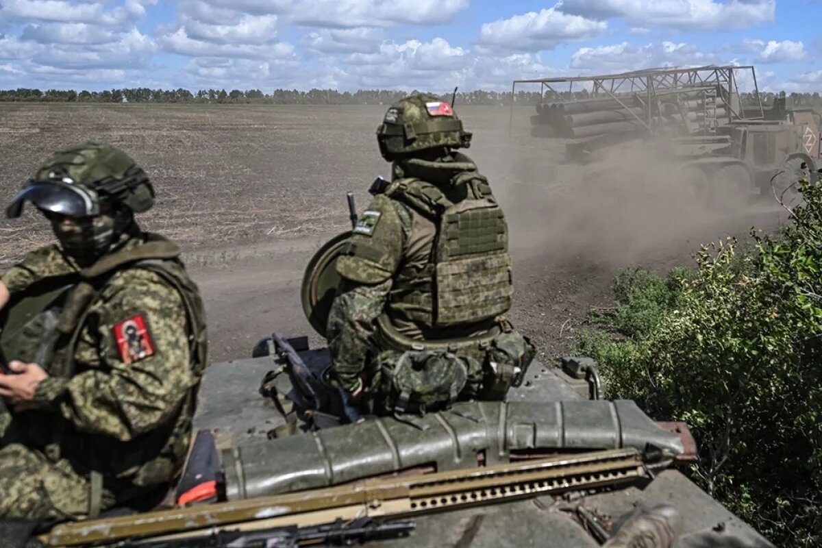    Российские бойцы.