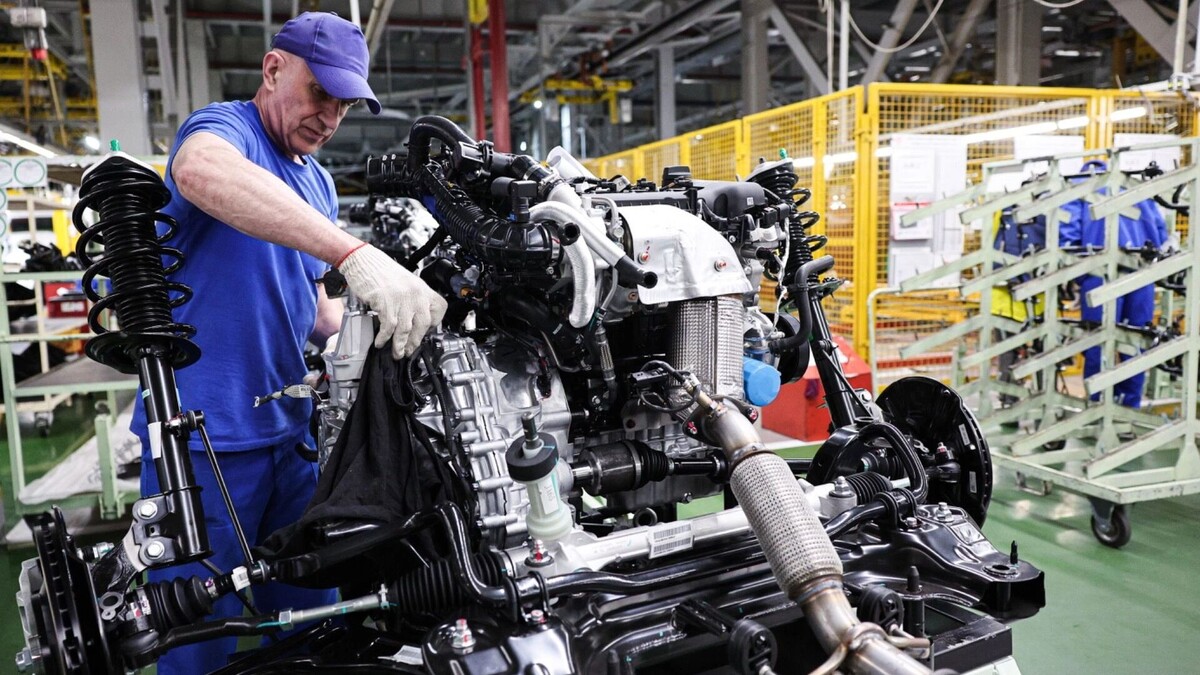 Завод «Автотор» собирает автомобили лишь на 10 процентов от своих возможностей. Фото: Виталий Невар, ТАСС