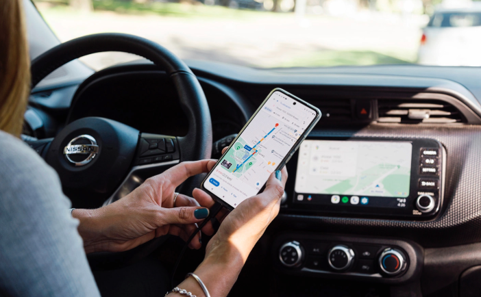 🔌 4 способа подключить телефон к машине