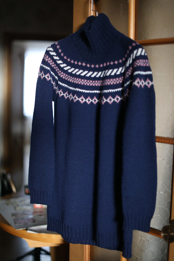 Тёмно-синий свитер из Пехорки "Австралийский меринос"