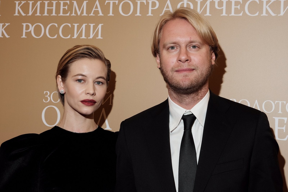    Светлана Устинова и Илья Стюарт