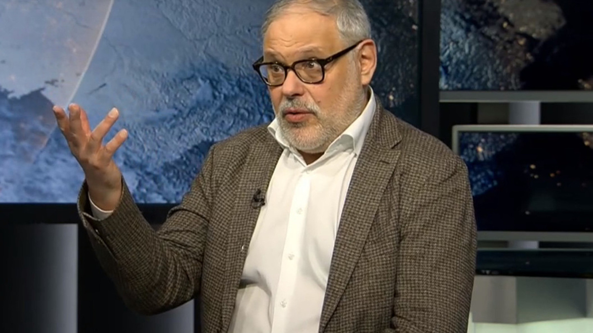 Деньги под подушкой снова в моде?