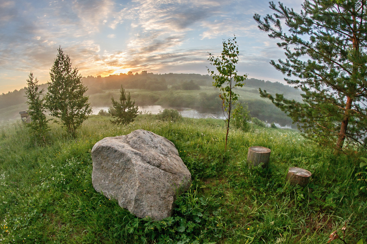 Рубцовский камень на Церковной горе с. Никольского. Фото Андрея Кошелева. 2016
