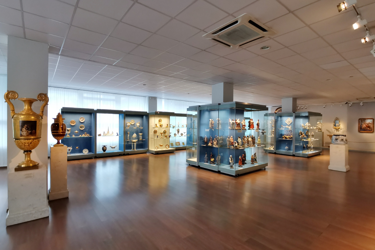  Зал "Фарфор императорского периода 1744–1917 гг." Фото автора.