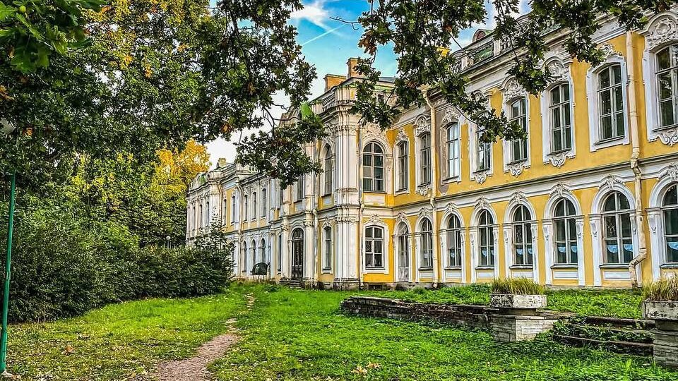 Усадьба Знаменка в Петергофе: история и архитектура императорского шедевра