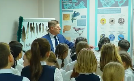     На севере Красноярского края открылась уникальная выставка птиц