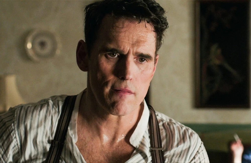     Мэтт Диллон, кадр из фильма «Капоне. Лицо со шрамом» (2020)