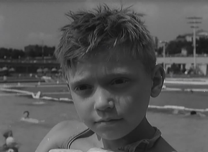 Кадр из фильма «Мы вас любим»(к/ст им. М. Горького, 1962)