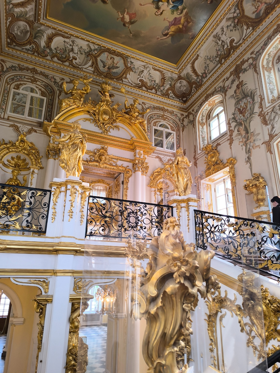 Парадная лестница