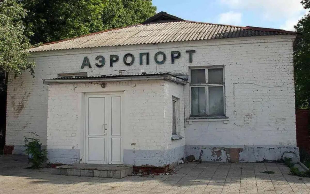    На затянувшуюся реконструкцию аэропорта Орла добавят почти 30 млн рублей Фото: Яндекс.Карты