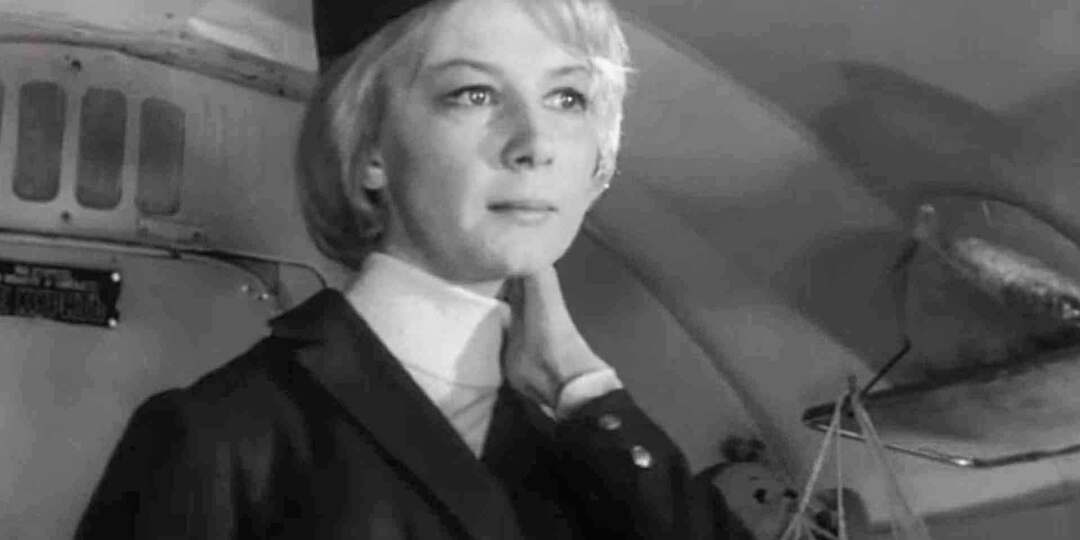 Хорошее кино про плохую девочку. Фильм "Стюардесса"