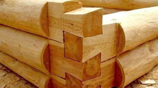 Рубка венцов "в лапу"