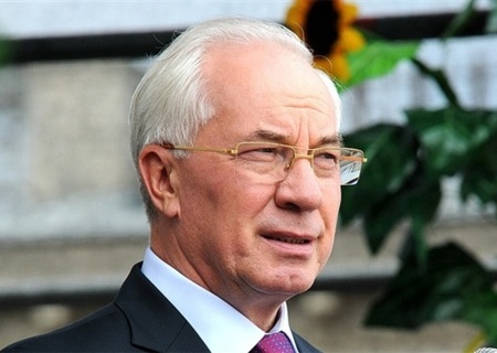    Азаров написал книгу о том, как Украина пришла к катастрофе