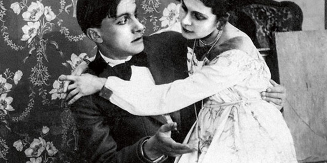 Некрасивая Лиля: чем она привлекала мужчин