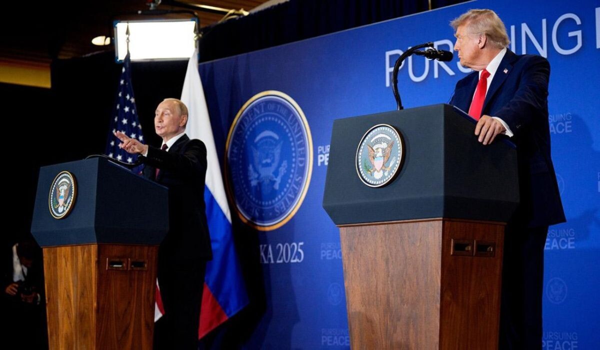     Владимир Путин и Дональд Трамп. Источник: rbc.ru Автор фото: Andrew Harnik / Getty Images