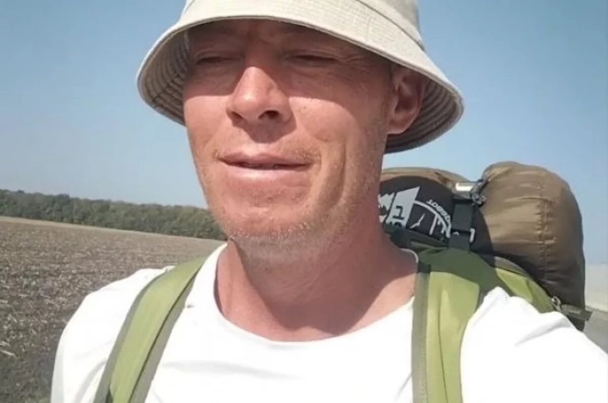    Мужчина, отправившийся пешком из Казани в Сочи, остановился в Кореновске