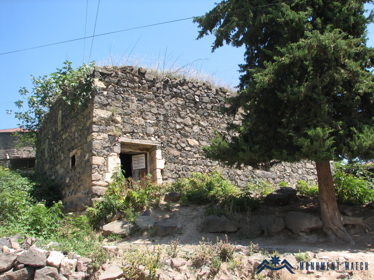 Рис. 1 Общий вид церкви с юга