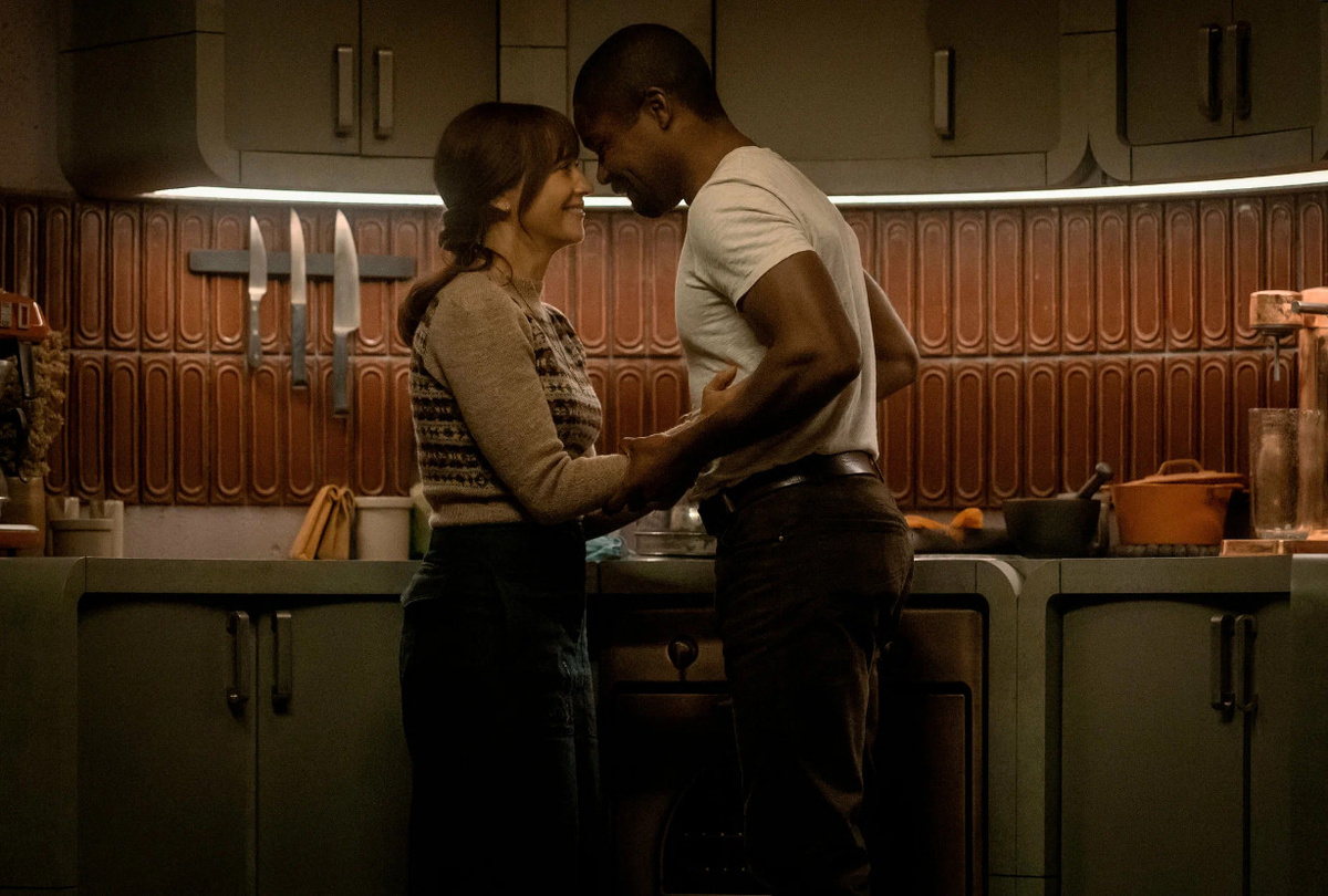 Кадр из сериала «Укрытие» (2023)