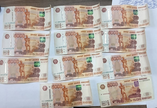 Житель Тверской области нашел на вокзале сумку и вернул. Но деньги оставил себе