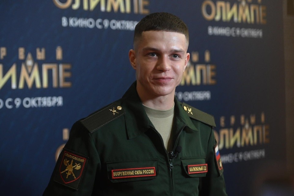    Глеб Калюжный вновь отпросился в "увал" ради премьеры своего фильма. Алексей БУЛАТОВ