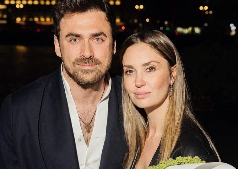 Агата Муцениеце и Петр Дранга появились вместе на баскетбольных выходных