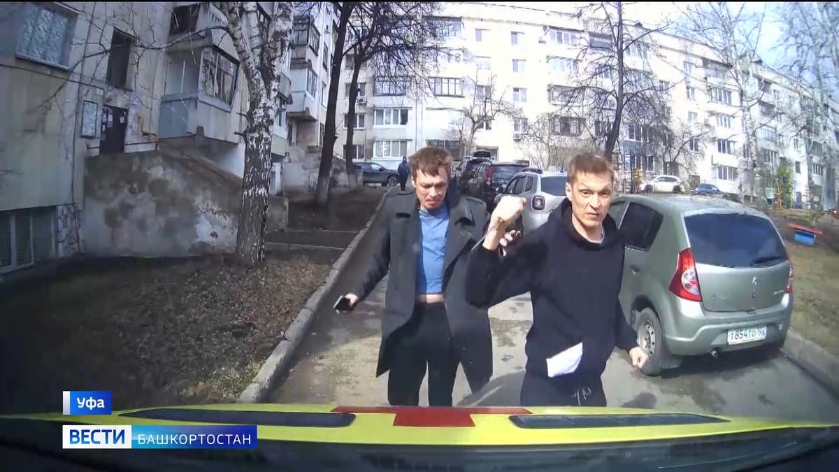    В Уфе суд приговорил братьев за нападение на бригаду скорой помощи с ножом