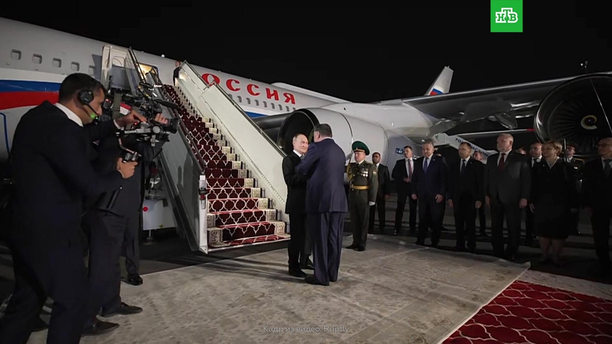    Путин прилетел в Таджикистан с госвизитом