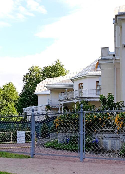 Фермерский дворец. Фрагмент северного фасада /фото из личного архива, 2019/