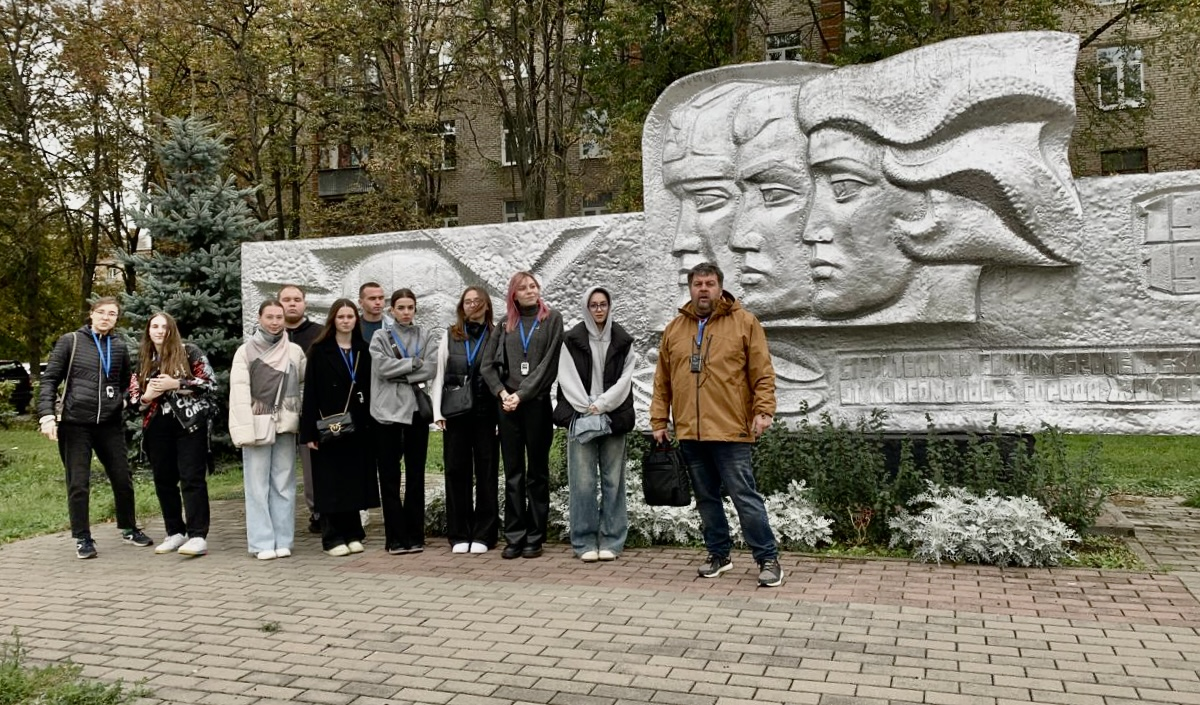 Студенты 3 курса на экскурсии в городе Жуковский