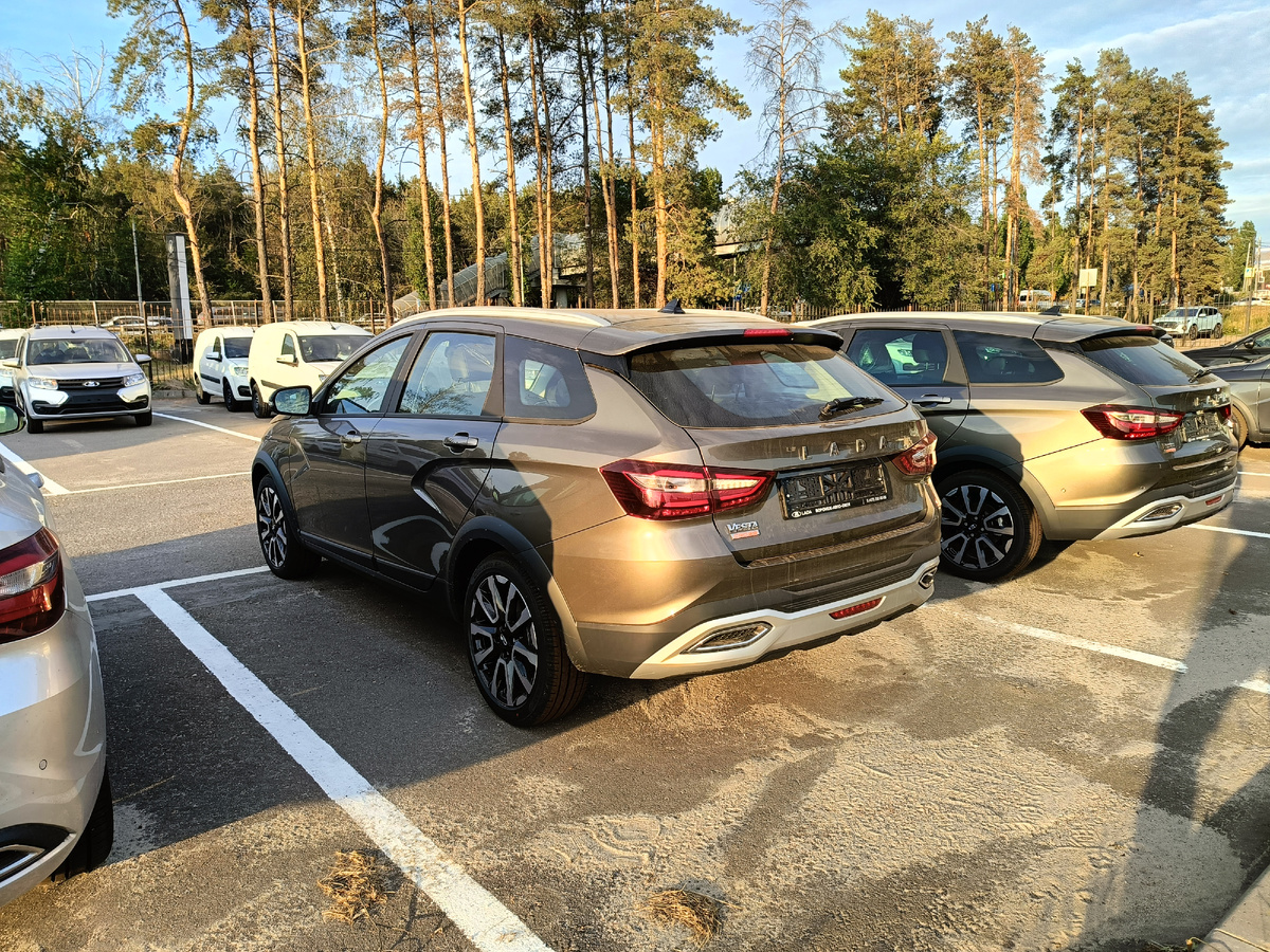 LADA Vesta SW Cross 2025 года.