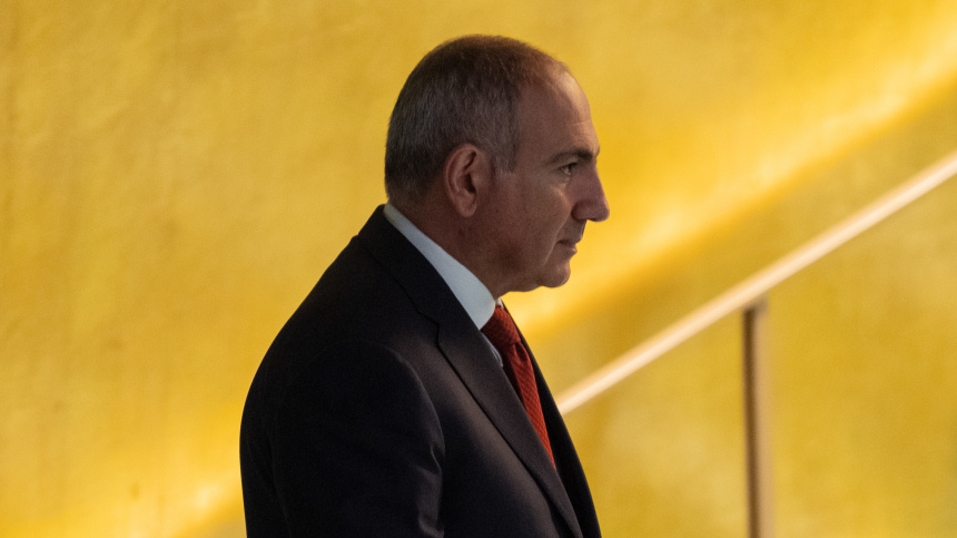    Фото: www.globallookpress.com/Lev Radin; Telegram/ Նիկոլ Փաշինյան/Nikol Pashinyan /Nikol_Pashinyan_PM; 5-tv.ru