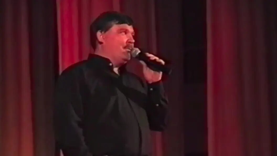    Михаил Круг. Кадры с концерта в Сергиевом Посаде. ДК имени Ю. А. Гагарина, 1998 год