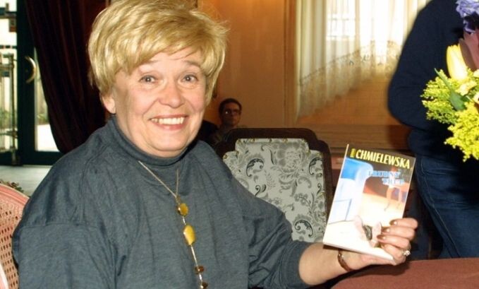 Иоанна Хмелевская (урождённая Ирэна Барбара Кюн, 1932-2013 гг., Варшава). Фото сделано в 2001 году