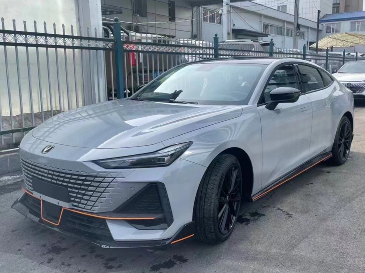    6 самых качественных китайских машин по решению госслужбы КНР. Все продаются в России