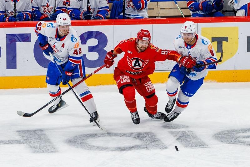    Фото пресс-служба ХК «Автомобилист» / Клуб из Екатеринбурга демонстрирует успехи