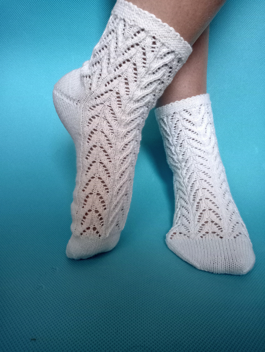 Летние ажурные носочки, фото авторов
